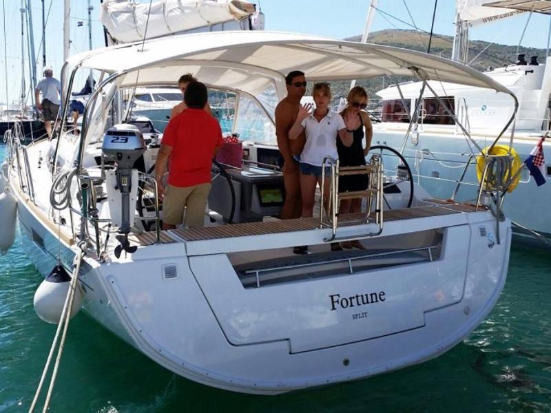 Book yachts online - sailboat - Oceanis 45 - FORTUNE - rent