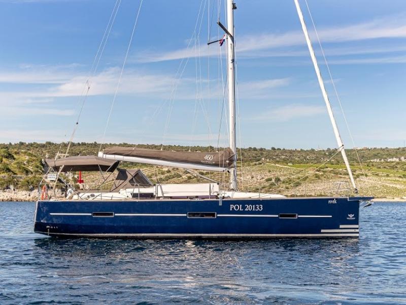 Book yachts online - sailboat - Dufour 460 Grand Large - FIVEK (aircondition, generator, blue hull) - rent