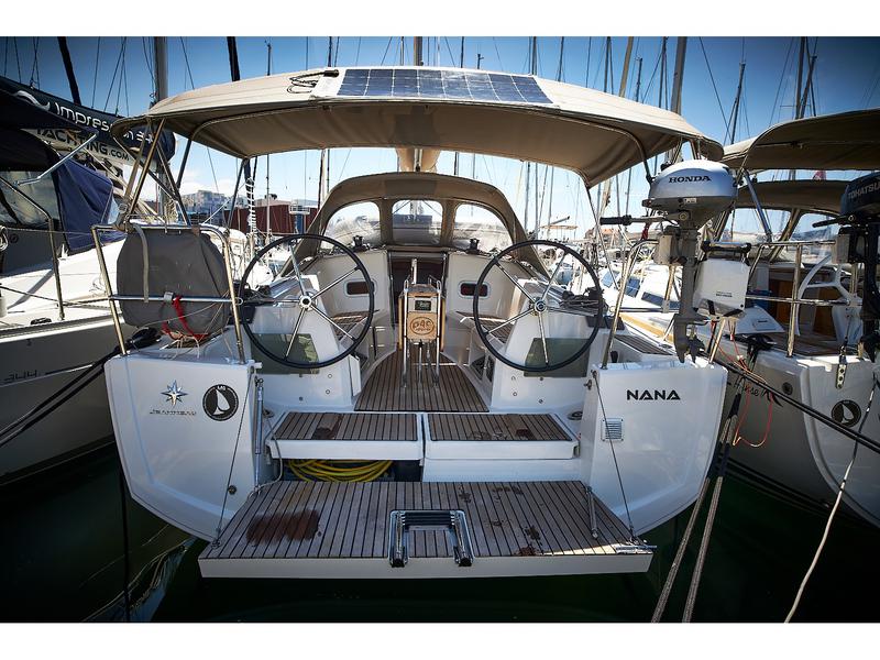 Book yachts online - sailboat - Sun Odyssey 349 - Nana - rent