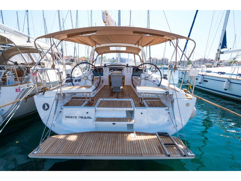 Book yachts online - sailboat - Oceanis 41.1 - White Pearl - rent