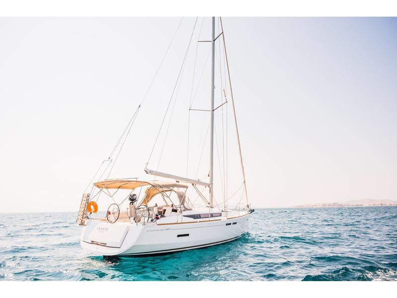 Book yachts online - sailboat - Sun Odyssey 449 - Asante - rent