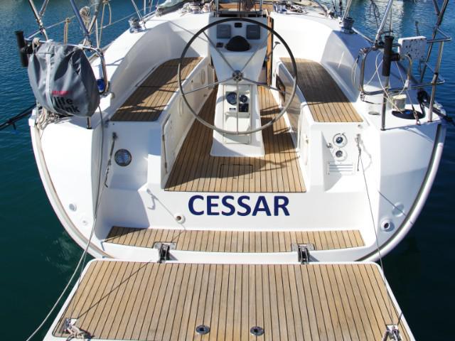 Book yachts online - sailboat - Bavaria Cruiser 32 - Cessar - rent