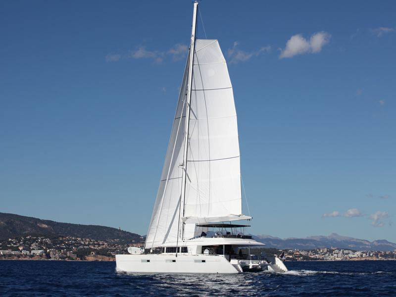 Book yachts online - catamaran - Lagoon 620 - Lady M - rent