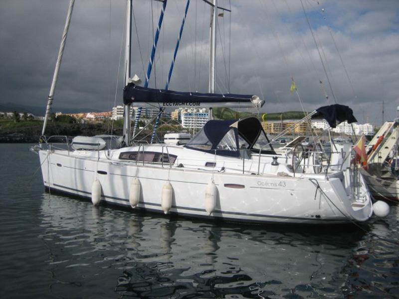 Book yachts online - sailboat - Oceanis 43 - Demonio de Tasmania - rent