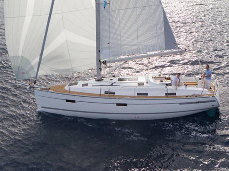 Book yachts online - sailboat - Bavaria Cruiser 36 - Kathy Cool - rent