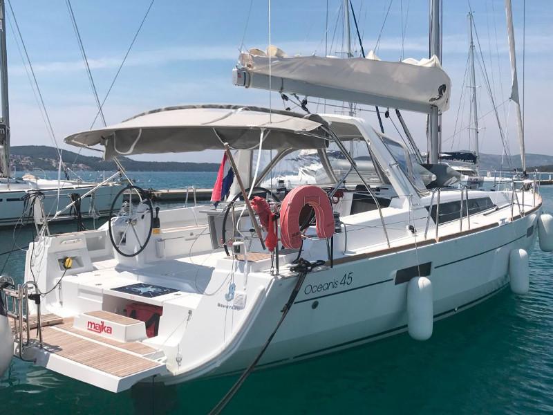 Book yachts online - sailboat - Oceanis 45 - Majka AC,generator,underwater light - rent