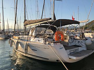 Book yachts online - sailboat - Dufour 450 GL - Eagle - rent