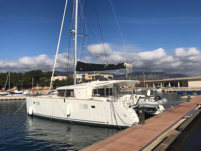 Book yachts online - catamaran - Lagoon 450 F - ONENO - rent