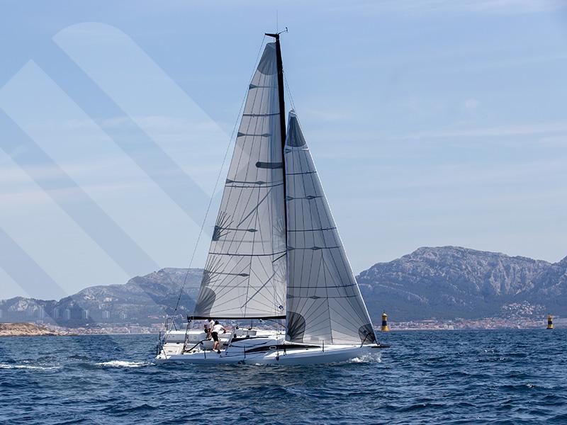 Book yachts online - sailboat - MMW 33 - Cipango - rent