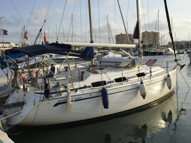 Book yachts online - sailboat - Bavaria 30 Cruiser - Arca - rent