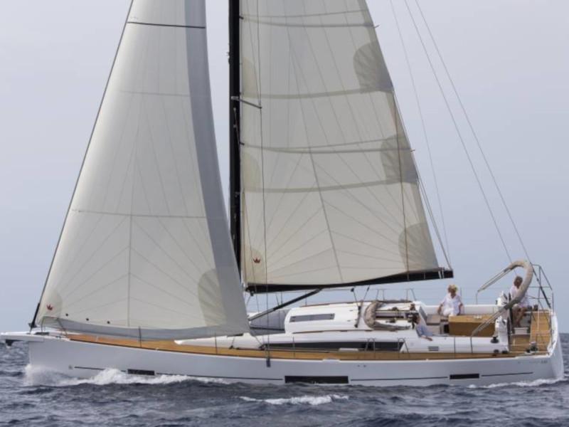 Book yachts online - sailboat - Dufour 520 Grand Large - Fregate - rent