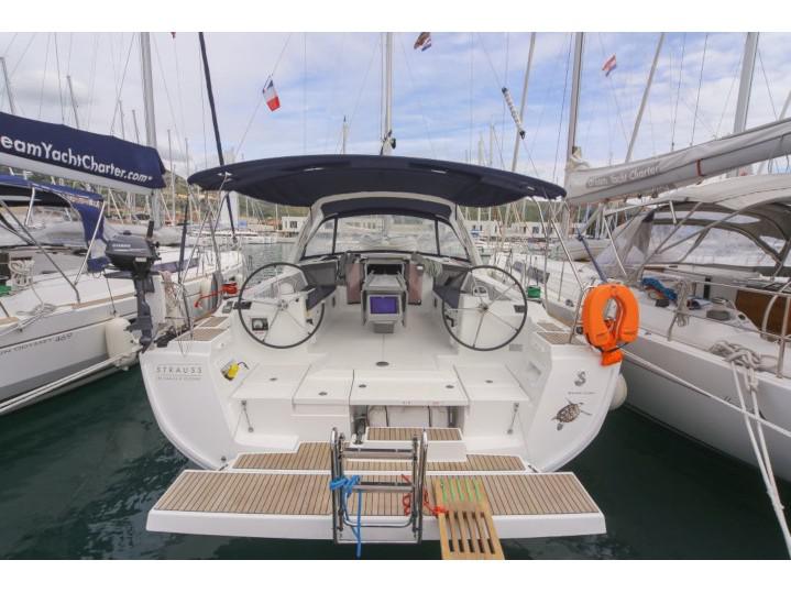 Book yachts online - sailboat - Oceanis 45 - Strauss - rent
