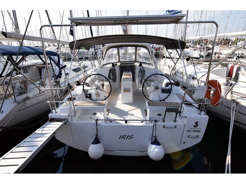 Book yachts online - sailboat - Oceanis 38.1 - Iris - rent