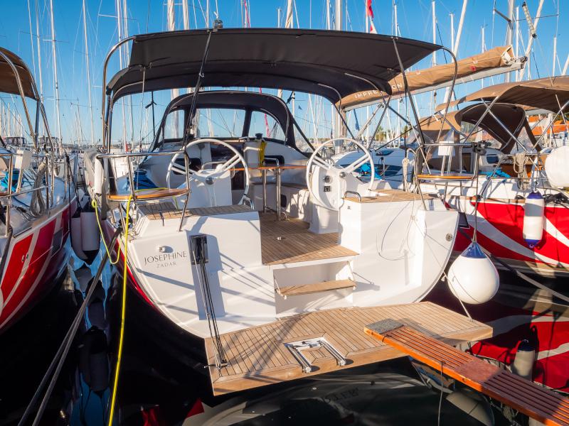 Book yachts online - sailboat - Elan Impression 45.1 - Josephine - rent