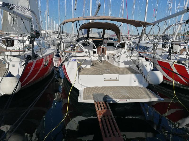 Book yachts online - sailboat - Elan 40 Impression - Mona - rent