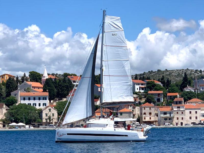 Book yachts online - catamaran - Bali 4.3 - Carpe Ventum - rent