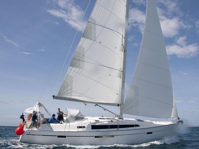 Book yachts online - sailboat - Bavaria Cruiser 46 - Beef - rent
