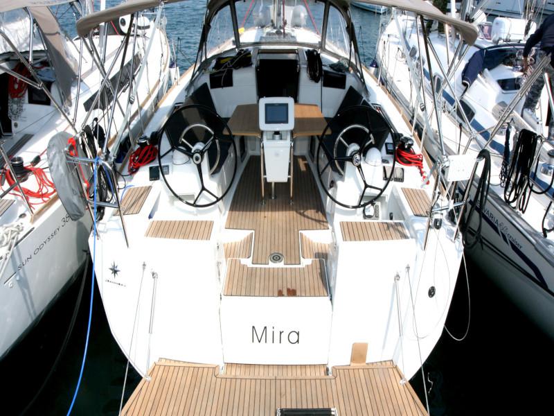Book yachts online - sailboat - Sun Odyssey 419 - Mira - rent