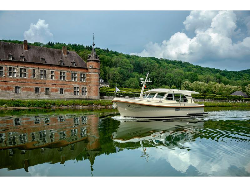 Book yachts online - motorboat - Linssen Grand Sturdy 30 Sedan - Henri Merque - rent
