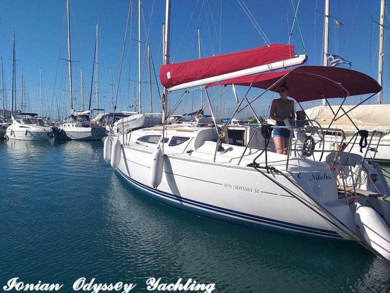 Book yachts online - sailboat - Sun Odyssey 32 - Nikolas - rent