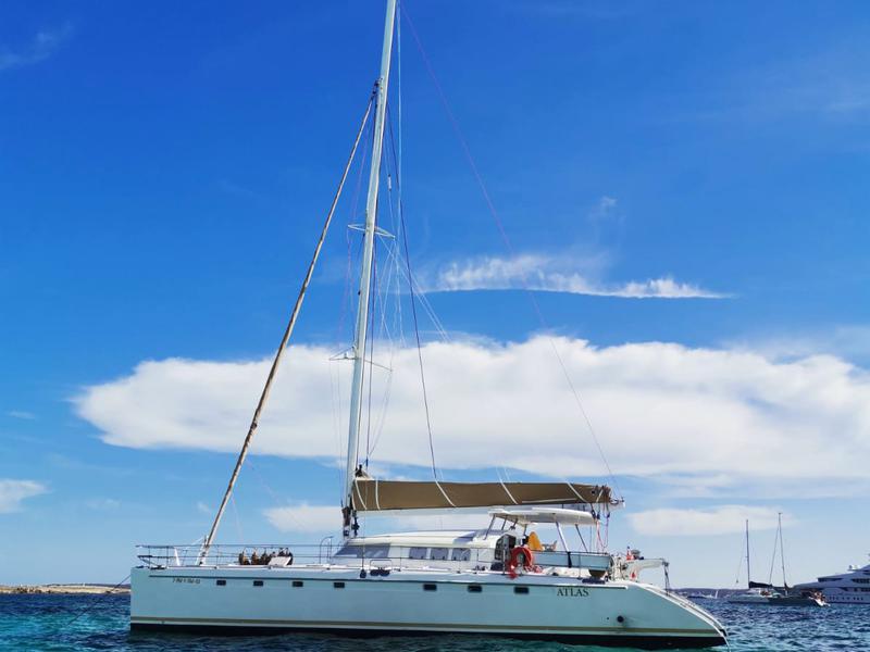 Book yachts online - catamaran - Marquises 56 - Atlas - rent