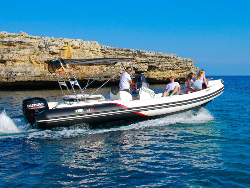 Book yachts online - motorboat - BSC 75 Sport - Menorcamar II - rent