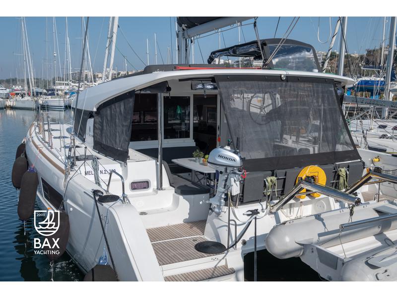 Book yachts online - catamaran - Lagoon 40 - Meliti - A/C &amp; Watermaker &amp; Generator - 4+2 Cabins/4 Heads - rent