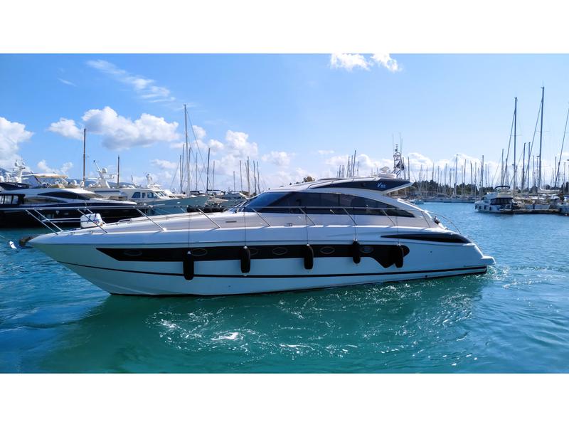 Book yachts online - motorboat - Princess V53 - Princess - rent