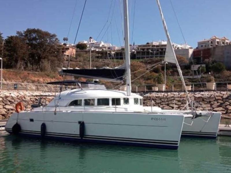 Book yachts online - catamaran - Lagoon 380 - Gemini - rent