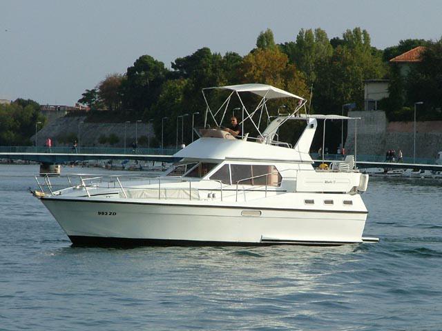 Book yachts online - motorboat - Atlantic 37 - Anita - rent