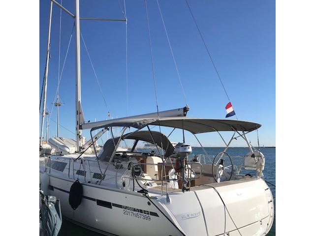 Book yachts online - sailboat - Bavaria Cruiser 51 - Silkwave - rent