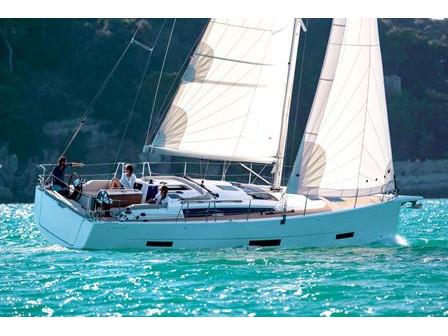 Book yachts online - sailboat - Dufour 390 GL - Cordelia - rent