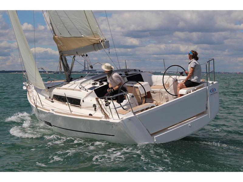 Book yachts online - sailboat - Dufour 360 - Amaranta - rent