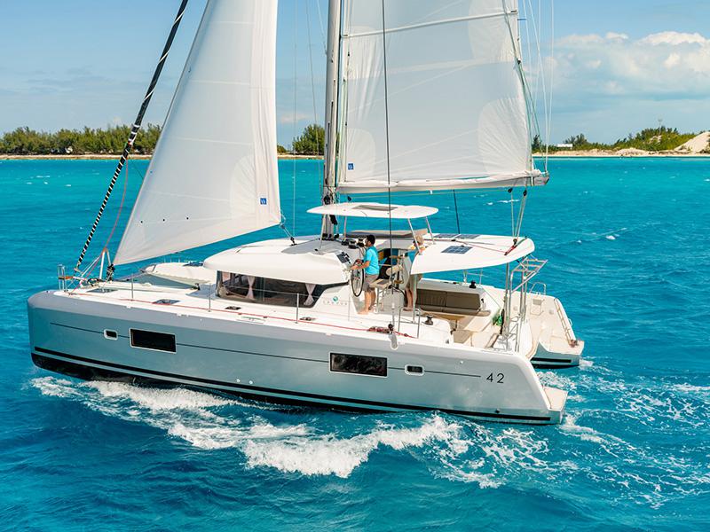 Book yachts online - catamaran - Lagoon 42 - Albion (AC + generator) - rent