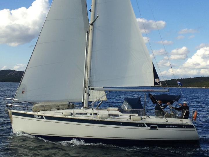 Book yachts online - sailboat - Elan 36 - Maja-sails 2016 - rent