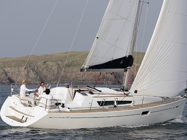 Book yachts online - sailboat - Sun Odyssey 36i - 36i corfu - rent