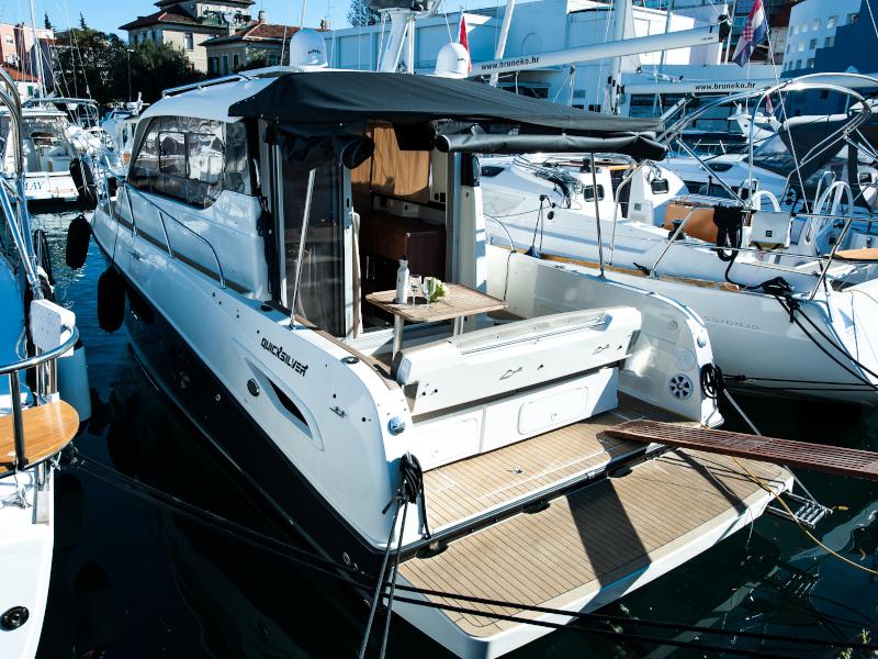 Book yachts online - motorboat - Quicksilver 855 Weekend - Luka - A/C + GEN - rent