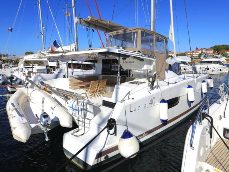 Book yachts online - catamaran - Lucia 40 - Floreanne - rent