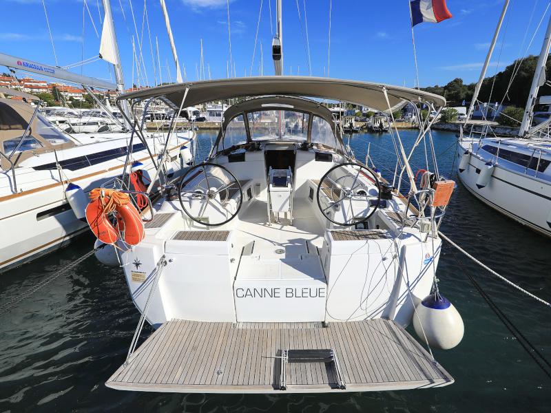 Book yachts online - sailboat - Sun Odyssey 449 - Canne Bleue - rent