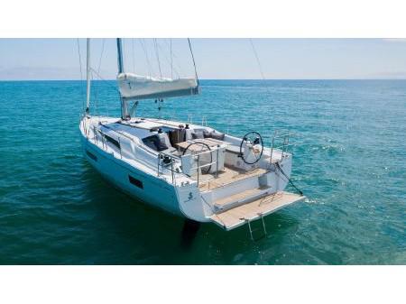 Book yachts online - sailboat - Oceanis 41.1 - Nina - Comfort line - rent