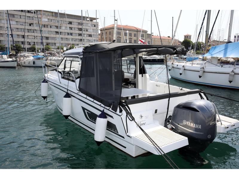 Book yachts online - motorboat - Merry Fisher 795 Serie 2 - WAVE - rent