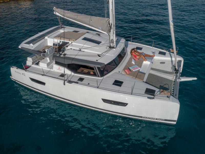 Book yachts online - catamaran - Astréa 42 - Mouse - rent