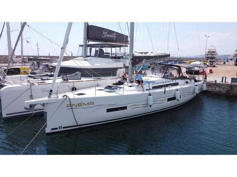 Book yachts online - sailboat - Dufour 530 - Anema - rent