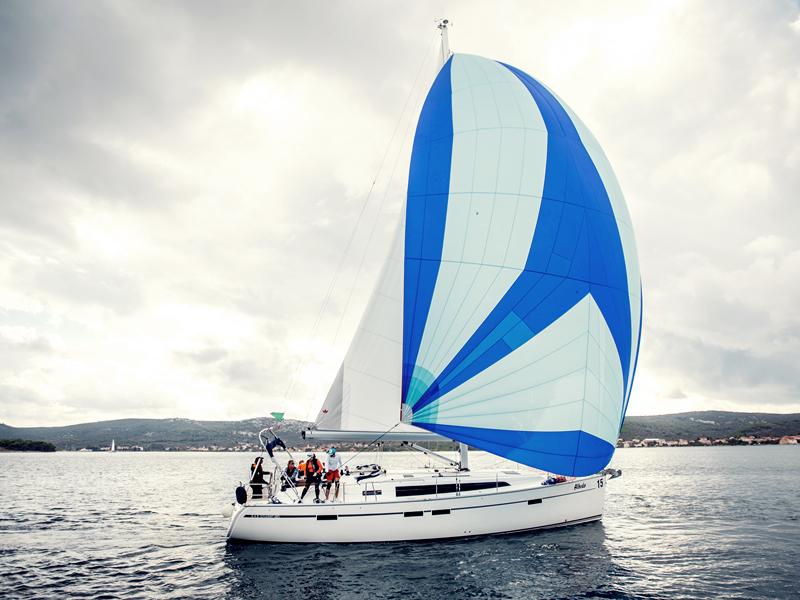 Book yachts online - sailboat - Bavaria Cruiser 46 - Nebula - rent
