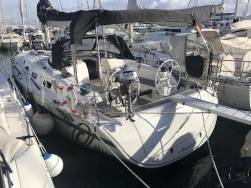 Book yachts online - sailboat - Bavaria 40 Sport - Atlantica - rent