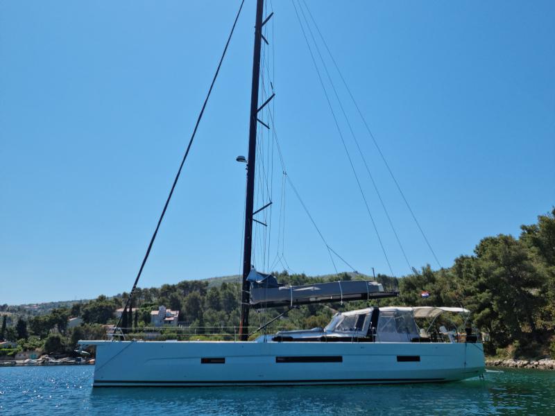 Book yachts online - sailboat - Dufour 63 Exclusive - BAHIA FELIZ V - rent