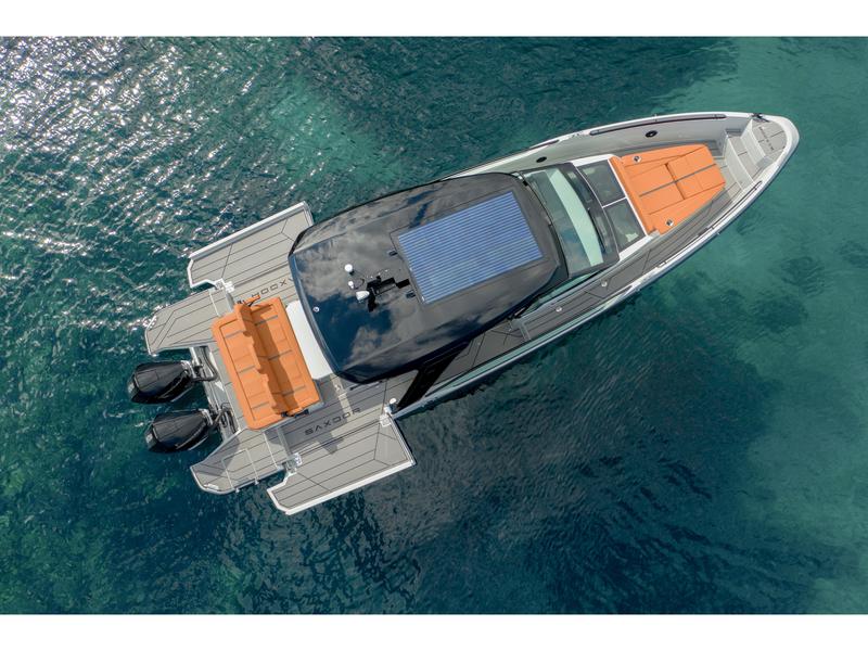 Book yachts online - motorboat - Saxdor 320 GTO - Absinthe - rent