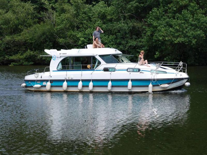 Book yachts online - motorboat - Sedan 1170 - SUCE / ERDRE FR - rent