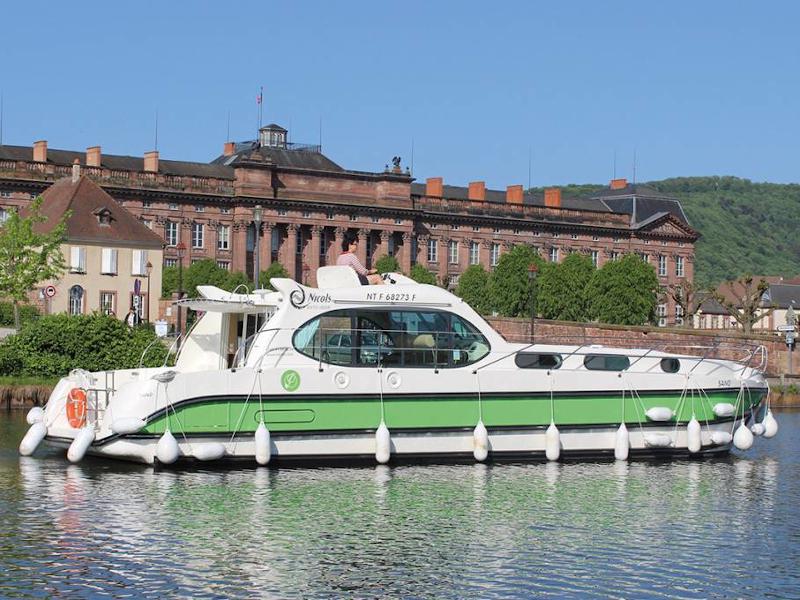 Book yachts online - motorboat - Estivale Sixto Green - SAND FR - rent