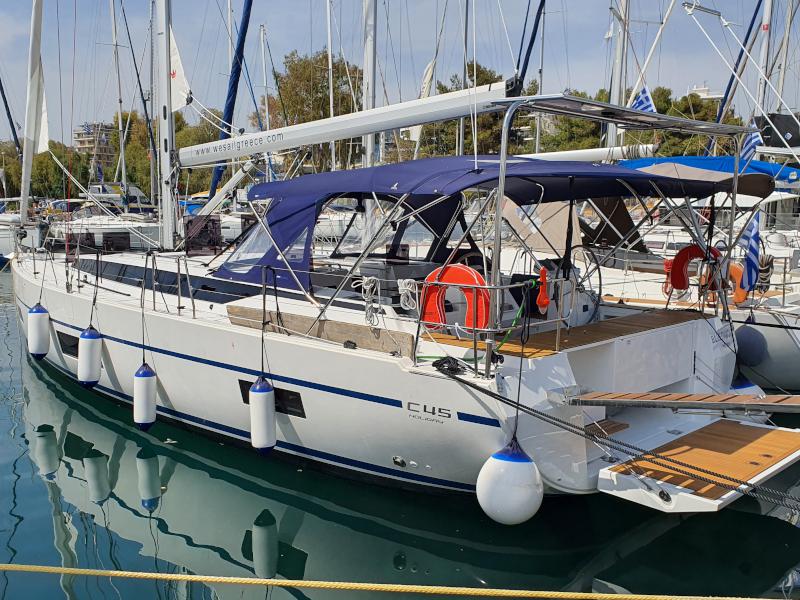 Book yachts online - sailboat - Bavaria C45 - Blue Diamond - rent